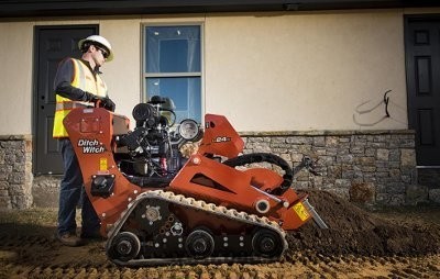 Ручные траншеекоптели C24X и C30X Ditch Witch® уже в продаже