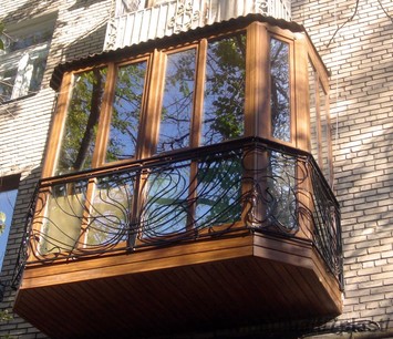 Остекление и отделка балконов и лоджий под ключ, французские балконы
