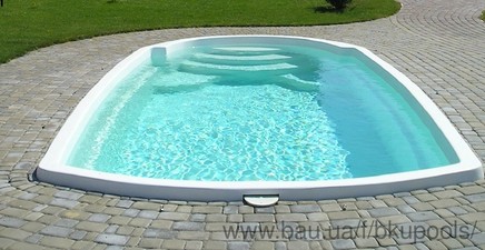 Композитний басейн, Валківський р-н &mdash; Бассейн-Люкс