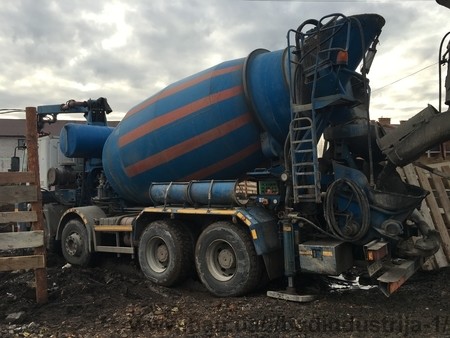 Машина на объетке