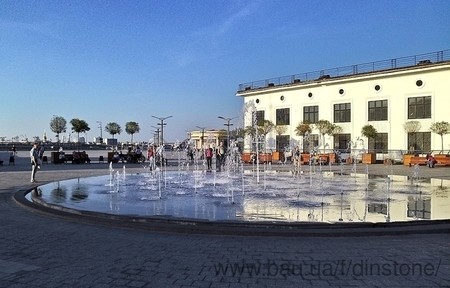 Почтовая площадь