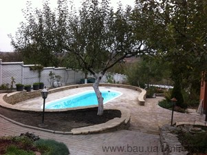 Басейн на схилі. &mdash; Мирокос