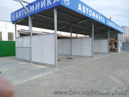 Монолитный поликарбонат как перегородки на автомойке