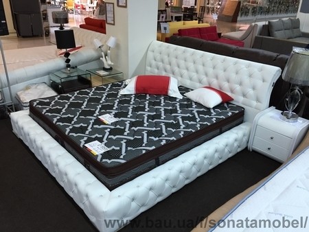 Двуспальные кровати