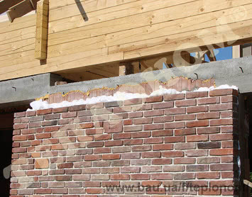 Утеплення стін колодязна кладка заливним пінопластом екоізол