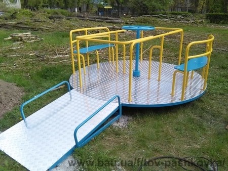 Спортивний майданчик для інвалідів