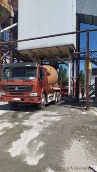 М 100