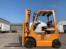 Вилковий електронавантажувач Toyota з напівкабіною, 2020