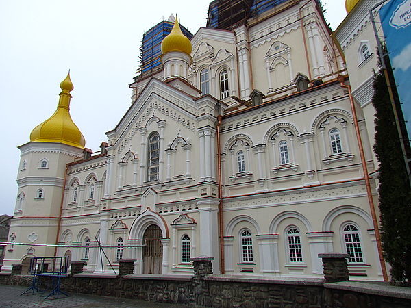 «РЕНОМЕ-ПАРТНЕР» долучився до розбудови однієї з найбільших православних святинь України - Почаївської лаври