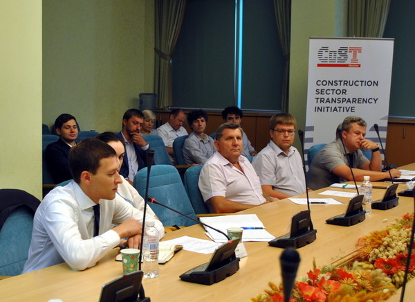 У CoST показали, як усунути проблеми у сфері ремонту і будівництва доріг в Україні