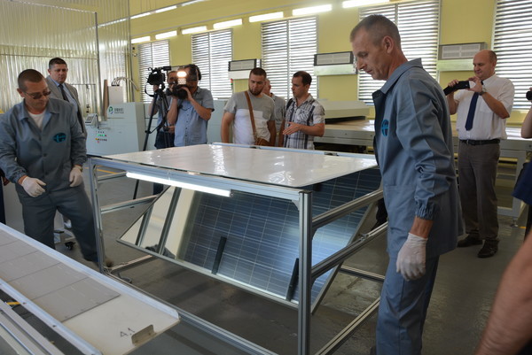 В Україні відкрито вітчизняний завод із виробництва сонячних панелей