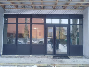 Завершено роботи по встановленню вхідної групи Антрацит