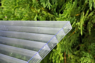 Полікарбонат з теплоізоляцією вже в Україні