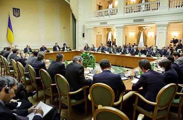 «Кнауф Інсулейшн Україна» взяла участь в круглому столі з Прем`єр-міністром М. Азаровим
