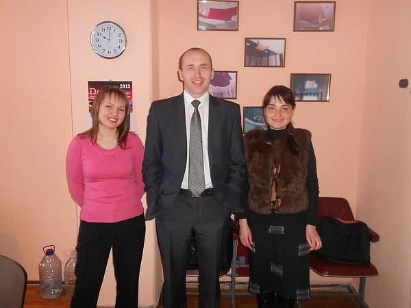 Акция на Поклейку Обоев. Акция на Поклейку Обоев.