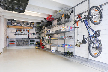 Оновлення: гардеробні системи в магазині Супутник в Харкові