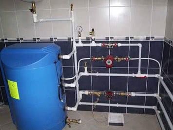 Проєктування внутрішніх систем водопостачання та каналізації для житлового та промислового будівництва.