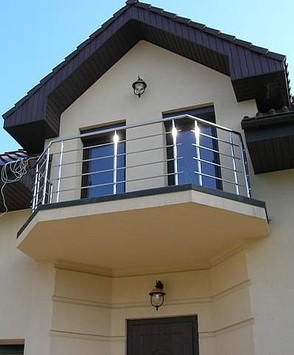 Балкони та балконні огородження з нержавіючої сталі (нержавійки)