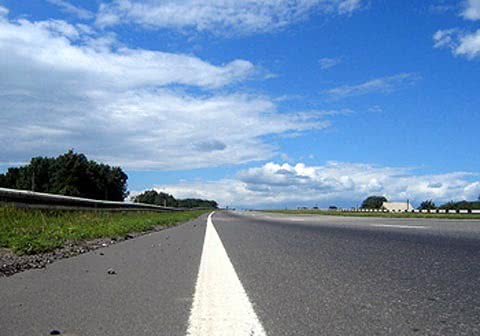 Наступного року в Україні здадуть в експлуатацію 720 кілометрів доріг