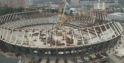 Реконструкцію НСК `Олімпійський` завершать до червня 2011