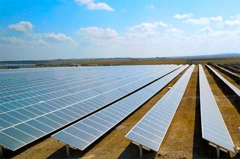 Сонячна електростанція `Перово` повністю завершена