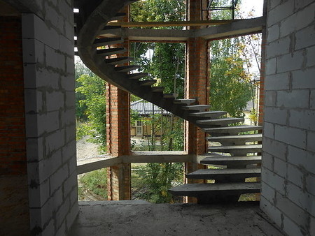 Армировка каркаса батонной лестницы