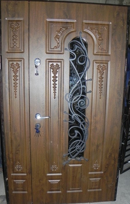 Двері вхідні
