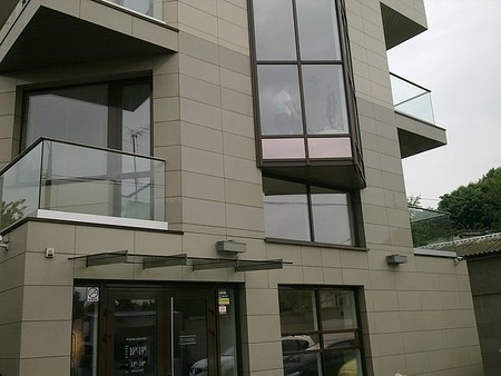 монтаж витража. Стоечно-ригельная система