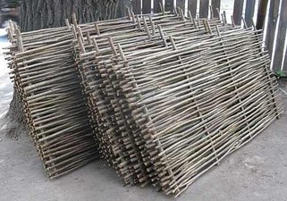 Плетение заборов из лозы &mdash; Чернигов Лоза