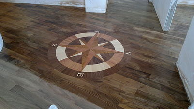 Паркет массивная доска Орех с Розеткой &mdash; Да паркет