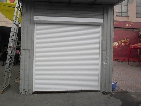 Защитная ролета на киоск