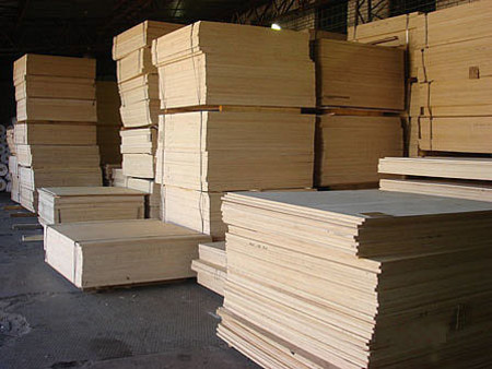 Фанера ламинированная и шлифованная