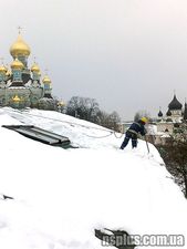 Уборка снега с крыш Киев — Нове Століття Плюс Уборка снега с крыш Киев — Нове Століття Плюс
