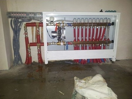 підключення гребінки від двох котлів