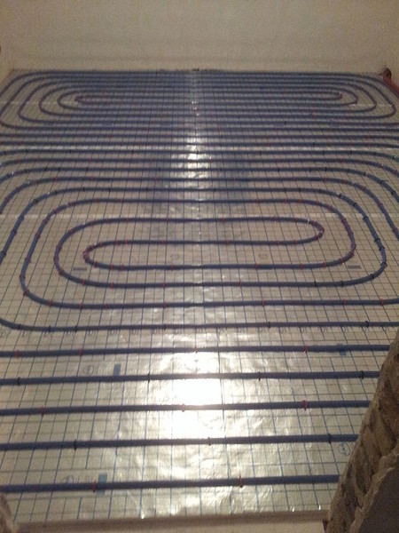 2 контури теплої підлоги в одній кімнаті