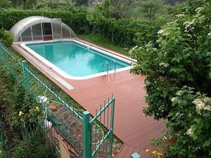 территория у бассейна &mdash; Терраса Бум