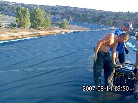 Работы геомембрана