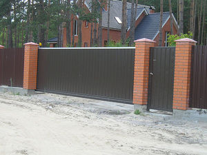 Откатные ворота &mdash; Донецька металлобаза