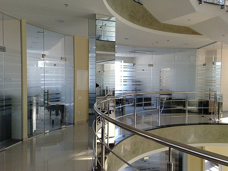 Стеклянные перегородки