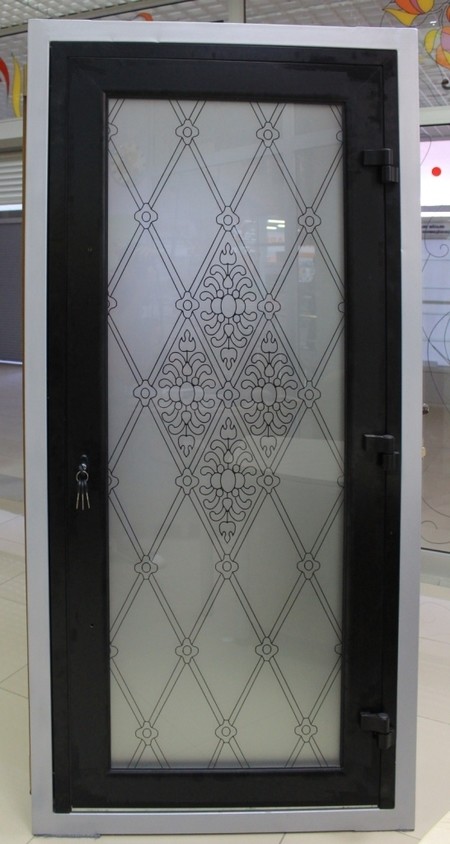 Дверь (алюминиевая)