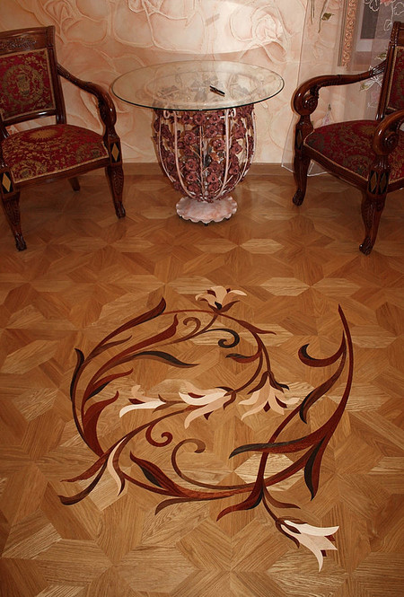 Ветка в художественном паракете.