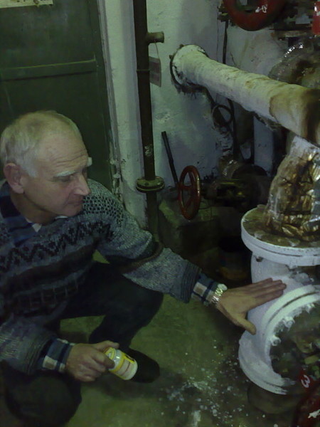 Севастополь. Рука на трубе t=140