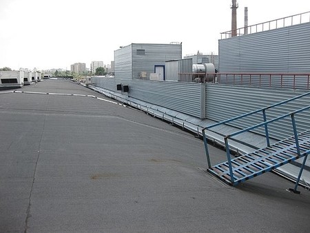 Ремонт кровли на ТРЦ Караван