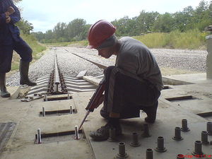 Монтаж анкерів в попередньо підготовлені отвори — Муратор Монтаж анкерів в попередньо підготовлені отвори — Муратор