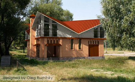 Дом: `Скромная` крепость