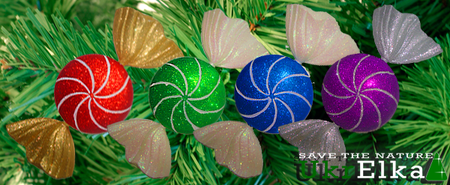 Большие пластиковые игрушки на елку