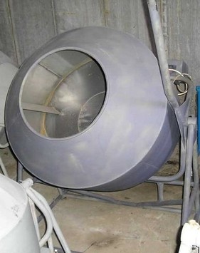 Бетонозмішувач БС 350 (черв'як редуктор) Бетонозмішувач БС 350 (черв'як редуктор)